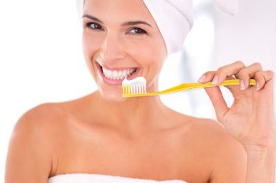 Cheap disposable toothbrushes (3)