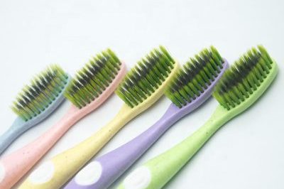 Wheat straw toothbrush with ergonomic handle (1)